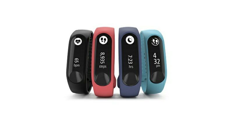 A TomTom Touch Cardio a TomTom Fitness zenekarok olcsóbb változata